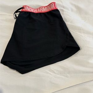 Black Under Armour shorts